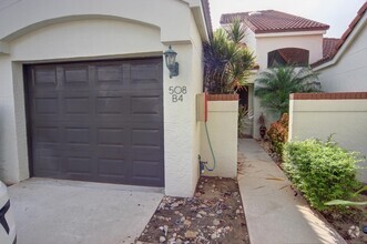Building Photo - 508 Sea Oats Dr