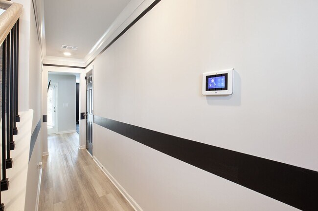Foto del edificio - Newly Constructed 3bd/3.5ba w/ Gym, Min From Airport and Downtown Hapeville!