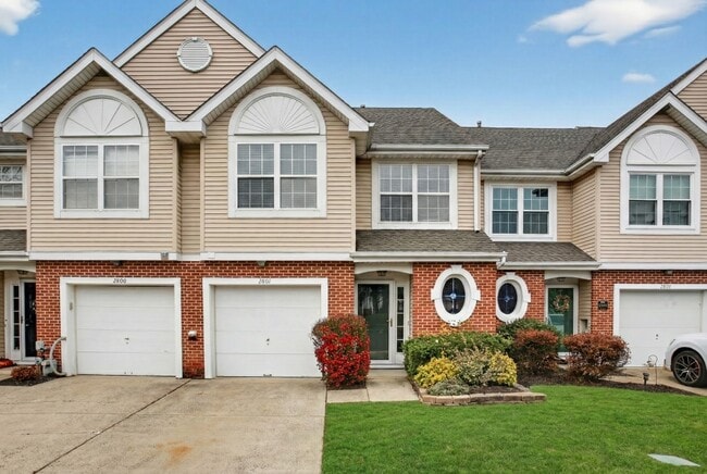 Building Photo - 2801 Harvard Ct