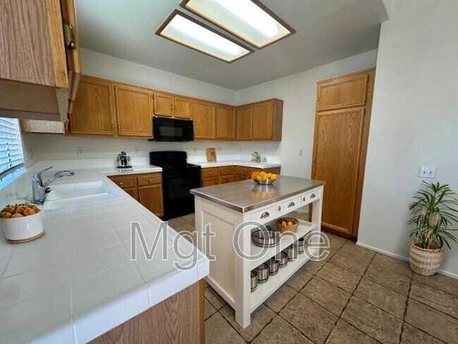 Foto del edificio - 3117 Windhaven Way