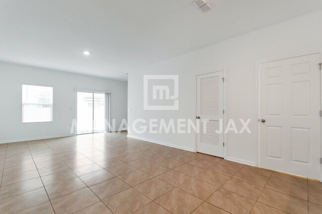 Foto del edificio - 3989 Haymon Ave