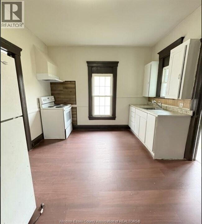 Photo du bâtiment - 1011 Windsor Ave