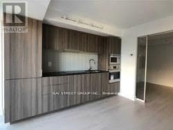 Photo du bâtiment - 955-2955 Bay St.