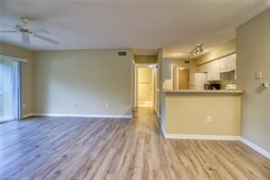 Building Photo - 8950 Colonnades Ct E