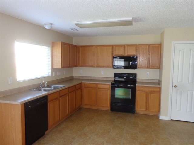 Foto del edificio - 1053 Kings Mountain Ln