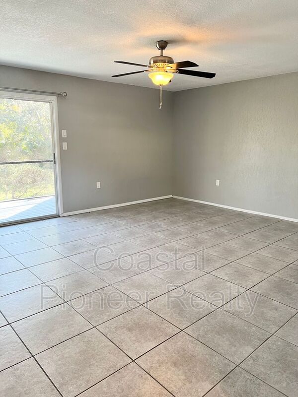 Building Photo - 7145 Trenton Pl