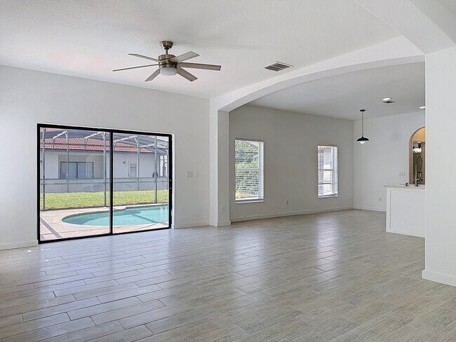 Foto del edificio - 16710 Caribbean Breeze Way