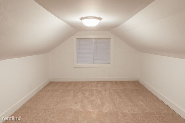 Building Photo - 4 br, 2 bath House - 3937 Portland Avenue