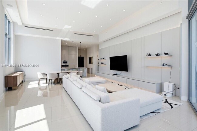 Foto del edificio - 3250 NE 188th St