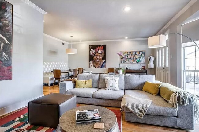 Foto del edificio - 3208 Cole Ave