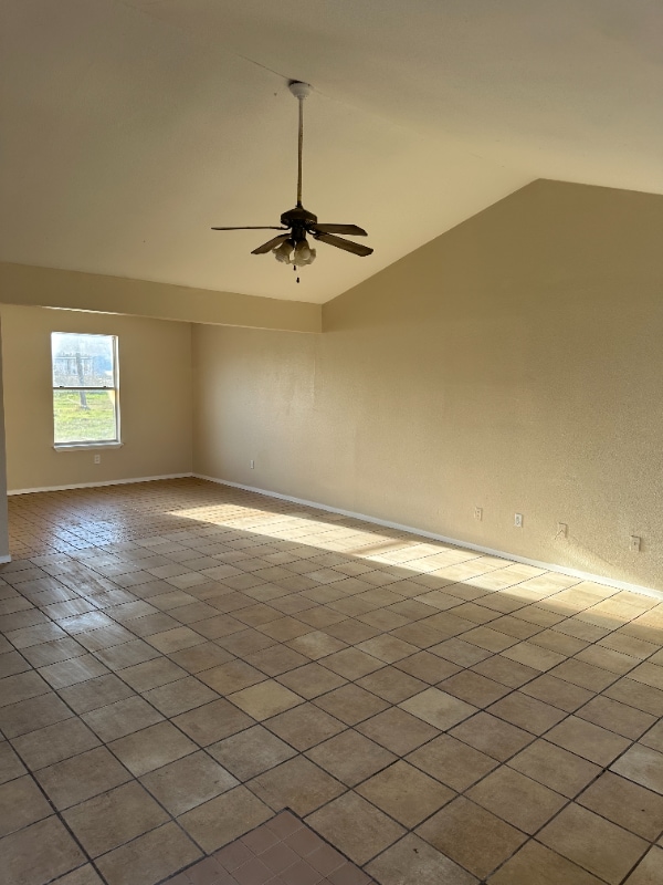 Building Photo - 897 Petit Rd