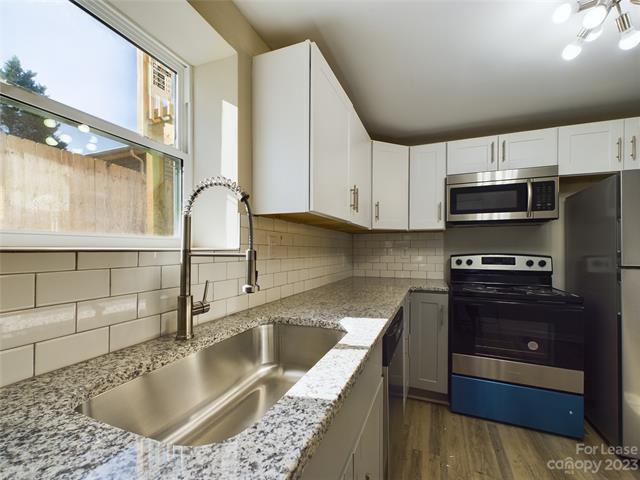 Building Photo - 503 5th St SW