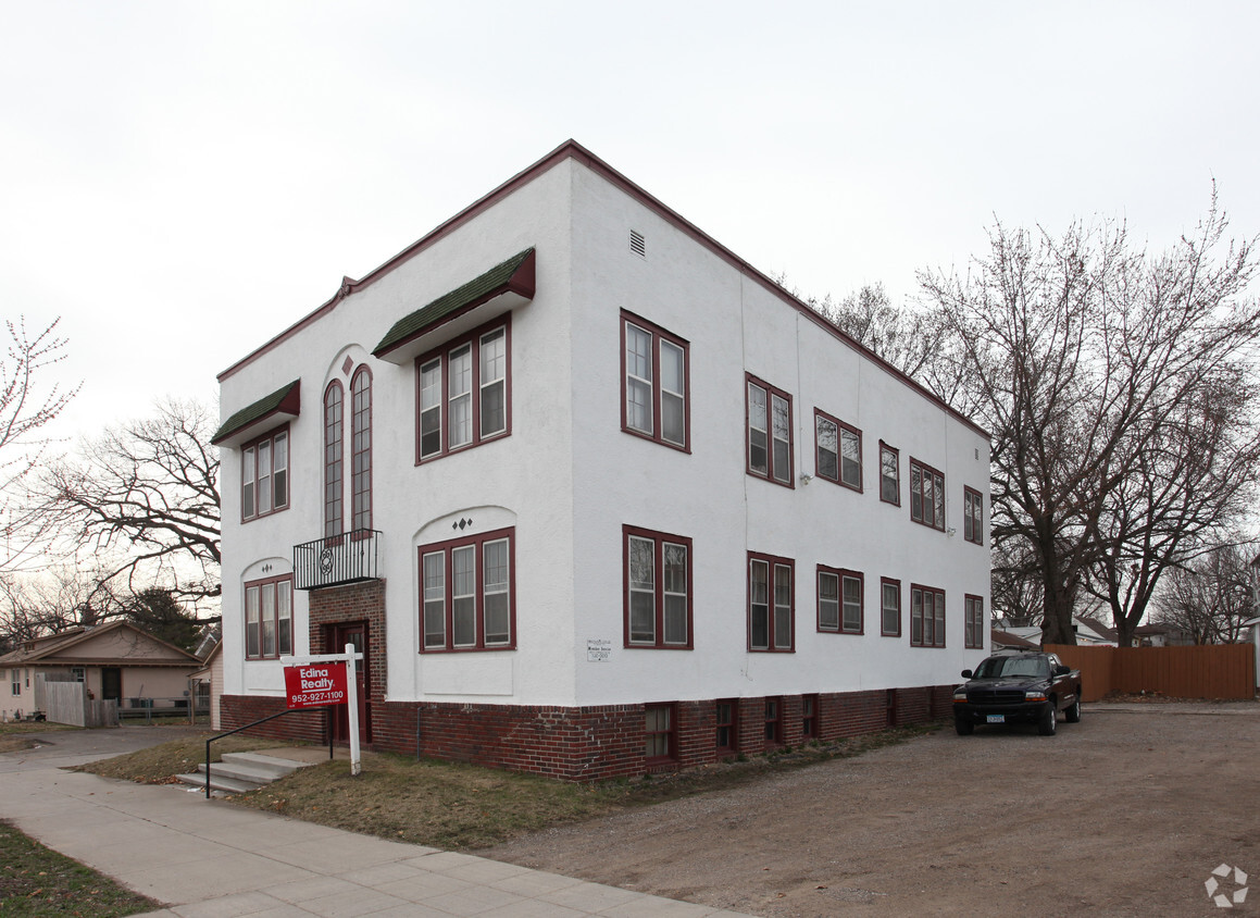 Building Photo - 1615-1617 Lowry Ave N