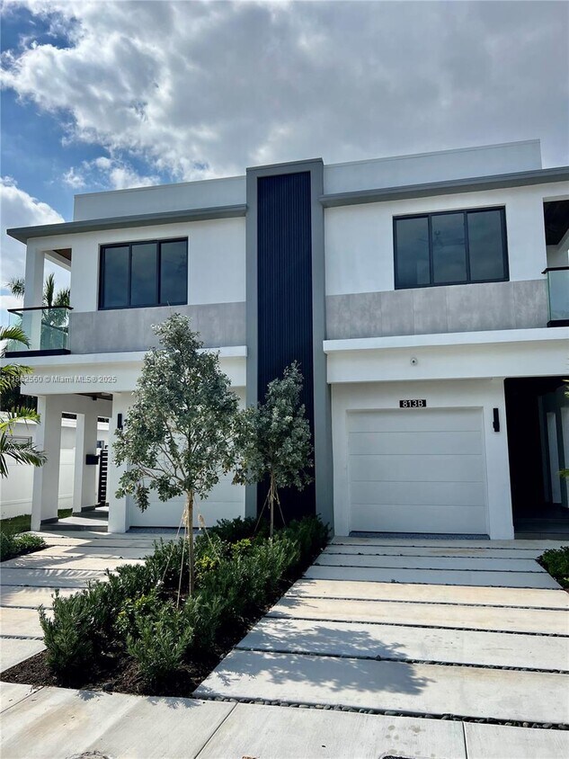 Foto principal - 815 NE 17th Terrace