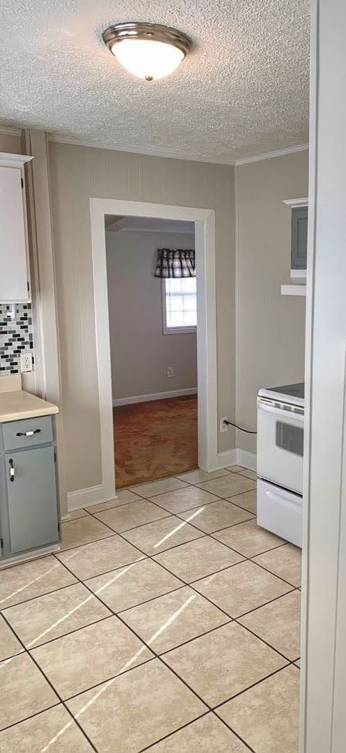 Building Photo - 910 Lamont St