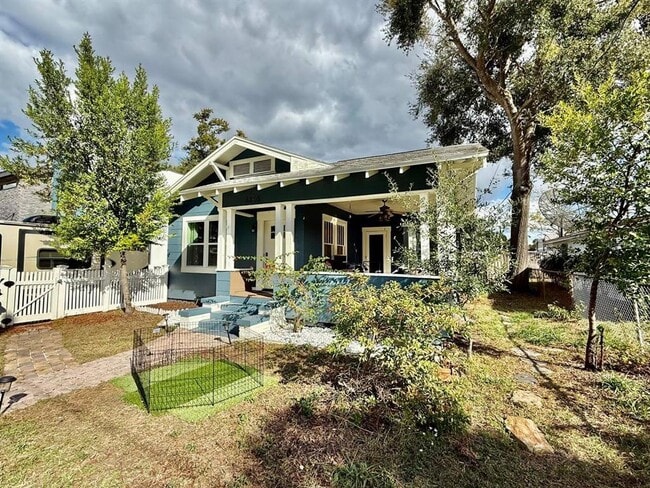 Building Photo - 3805 N Arlington Ave