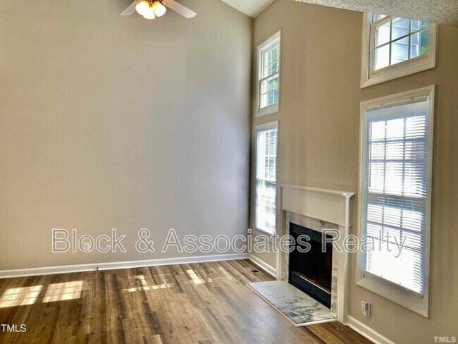 Building Photo - 117 Mint Hill Dr