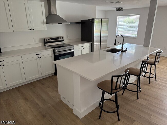 Foto del edificio - 1463 Tanglewood Pkwy