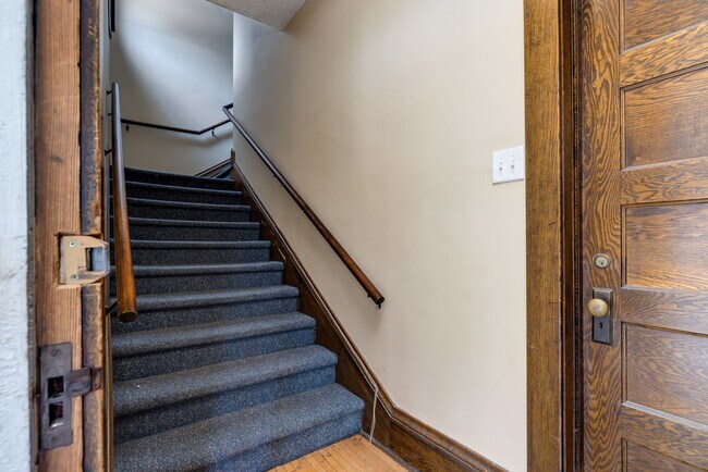 Foto del edificio - Value-driven downtown living at its finest!