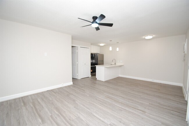 Foto del edificio - 2515 Yoakum Blvd