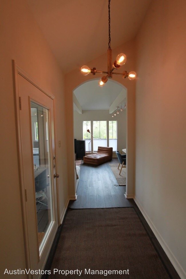Building Photo - 6604 Cat Creek Trail