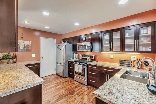 Photo - 445 E Dunne Ave Townhome