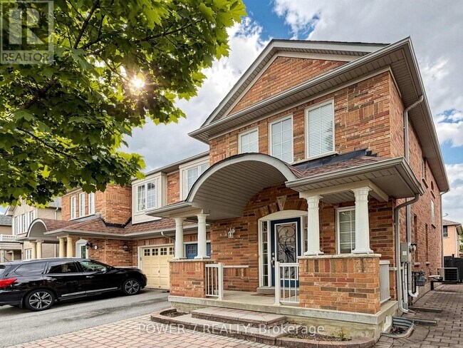 Photo du bâtiment - 117 St Urbain Dr