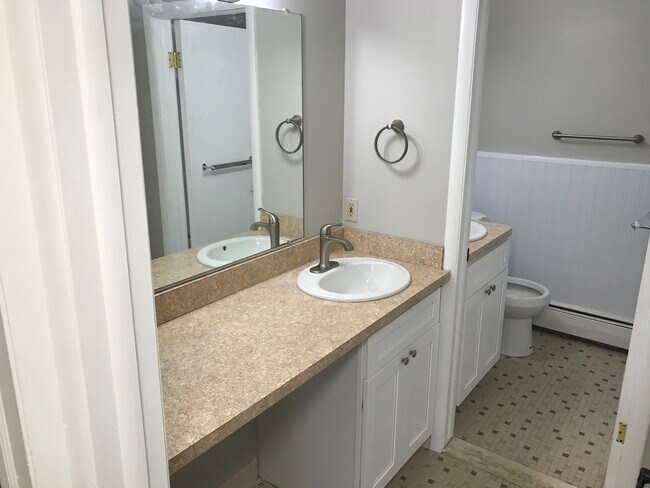 Foto del edificio - 1249 Island Dr