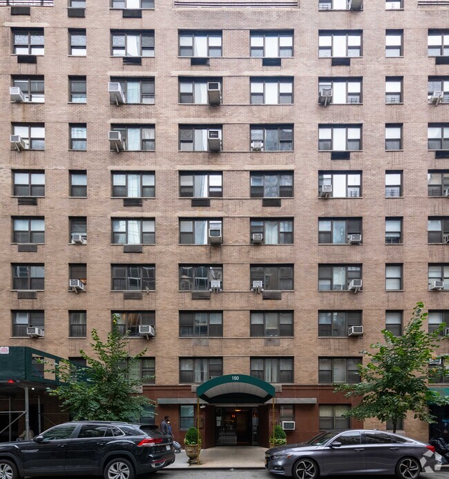 Building Photo - 150 E 56th St