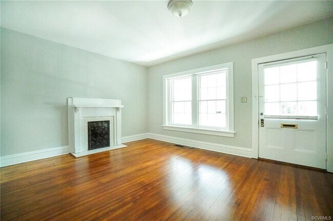 Building Photo - 3114 Ellwood Ave