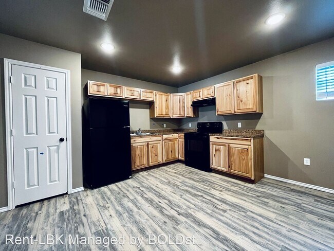 Building Photo - 3 br, 2 bath House - 1702 E Dartmouth