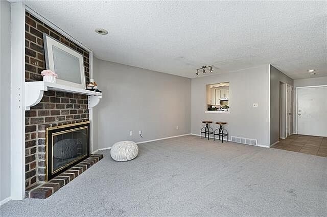 Building Photo - 8130 Monrovia St