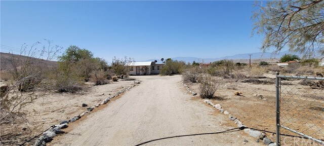 Primary Photo - 73245 Paradise Ave