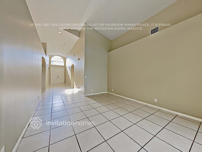 Building Photo - 1543 SW 161st Ave