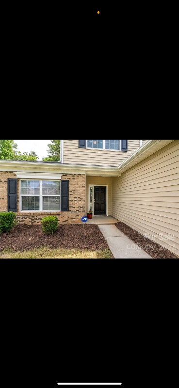 Building Photo - 12750 Oakton Hunt Dr