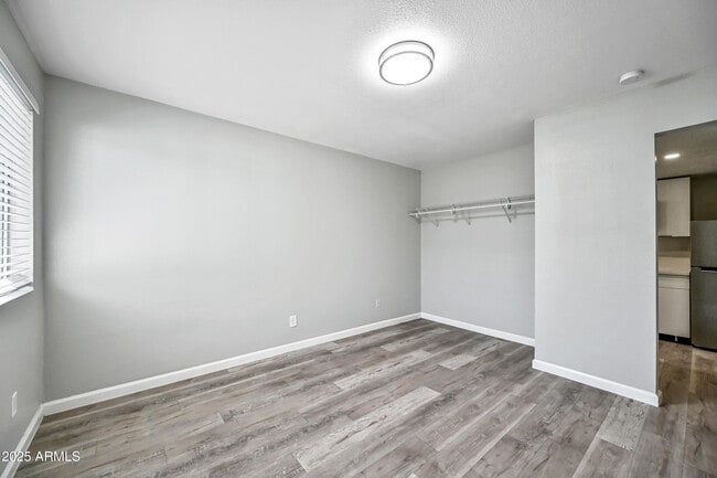 Building Photo - 3025 N 32nd St