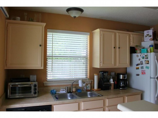 Building Photo - 14203 Anita Marie Ln