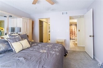 Building Photo - 9540 Green Cypress Ln