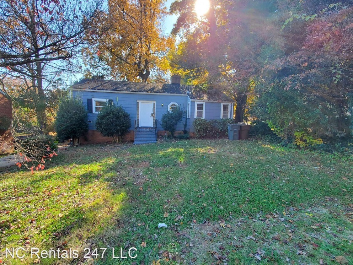 Primary Photo - 2 br, 1 bath House - 709 West Wendover Avenue