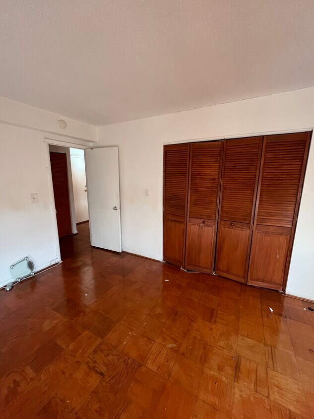 Building Photo - 4410 Oglethorpe St