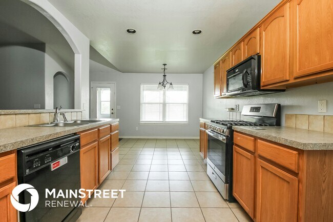 Foto del edificio - 10904 N 151st E Ave