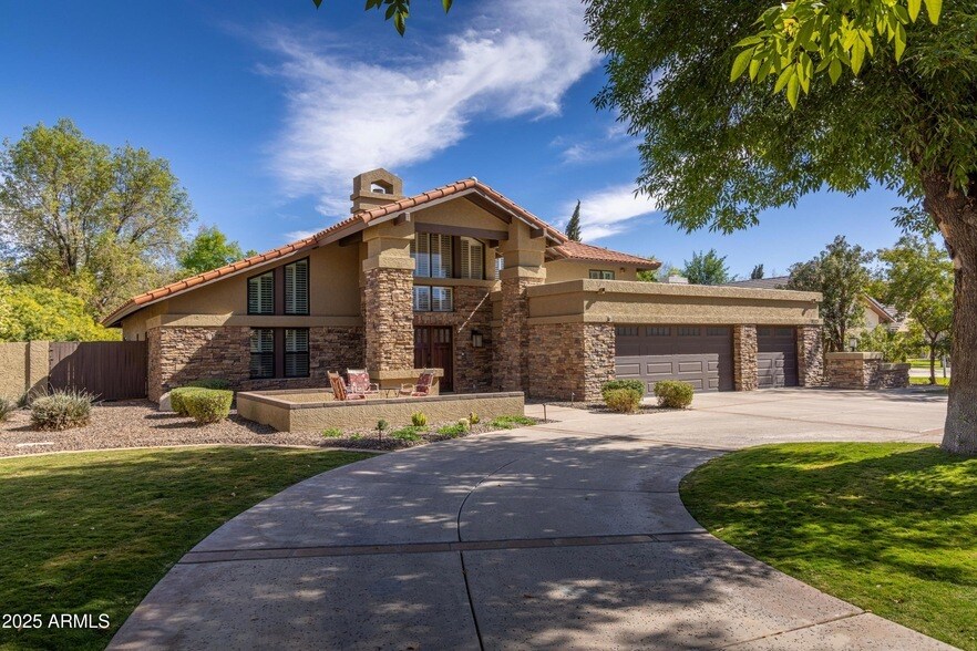 Foto principal - 8373 S Forest Ave
