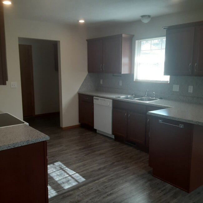 Foto del edificio - 545 S Walker Ln