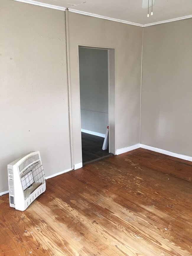 Building Photo - One Bedroom Duplex