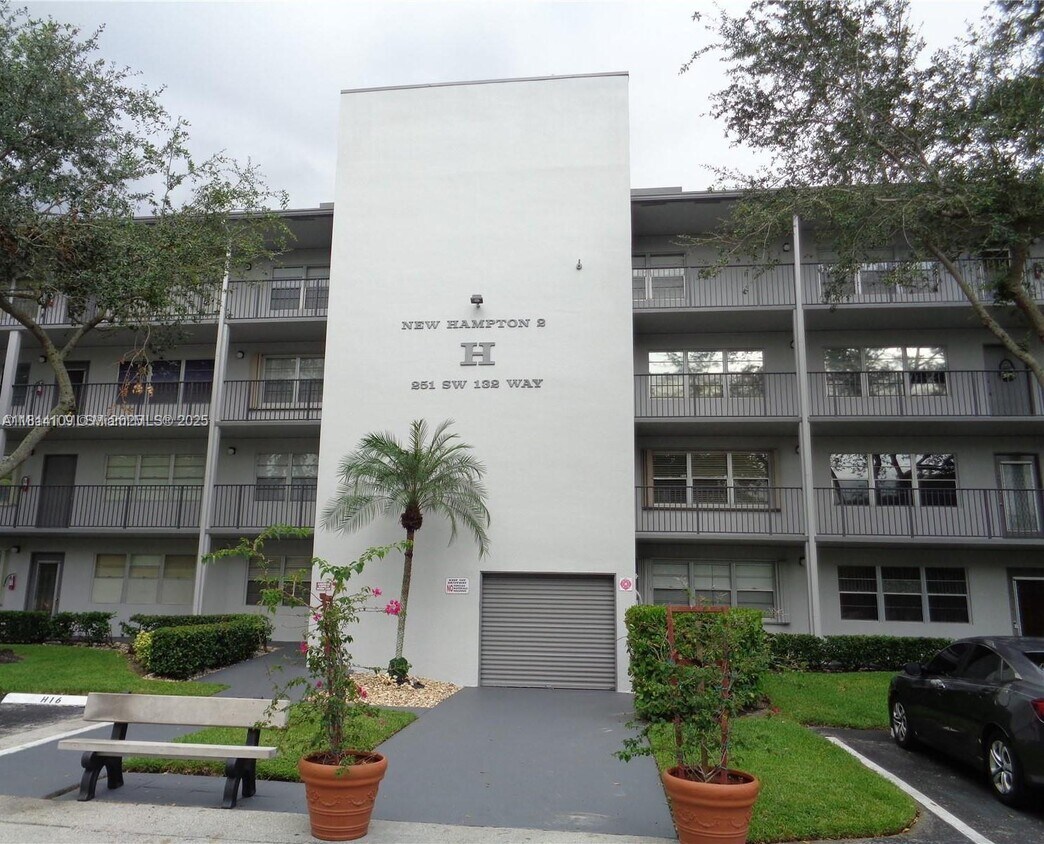 Foto principal - 251 SW 132nd Way