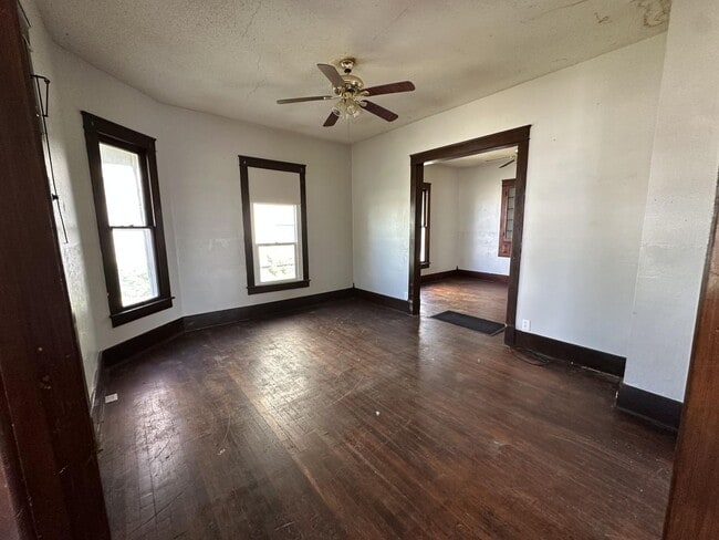 Building Photo - Available Home for Rent