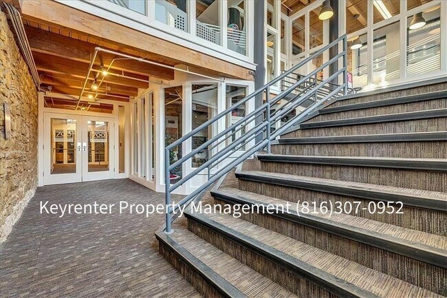 Foto del edificio - Cozy Downtown Studio | Heart of the City