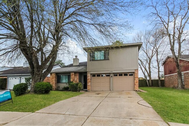 Building Photo - 16411 Quail Run Dr