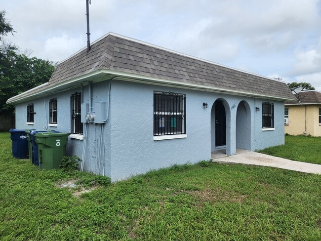 Building Photo - 9814 N 11th St