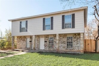 Building Photo - 1313 Willow Wood Ct